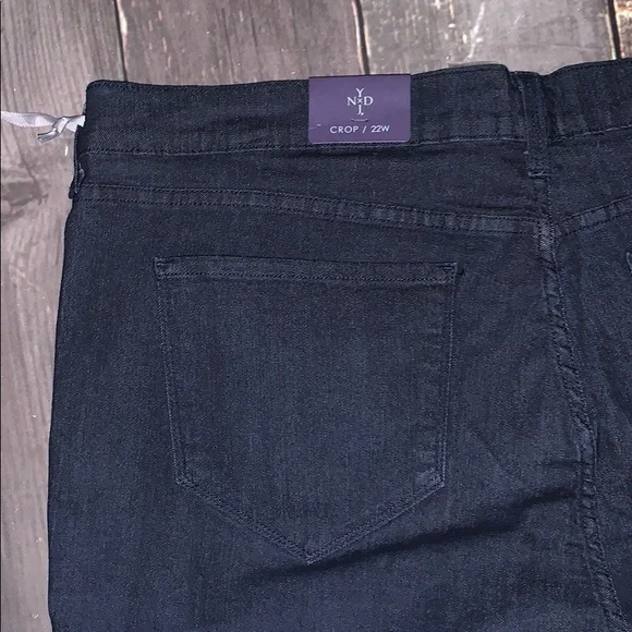 NYDJ Devin Crop Jeans Size 22W NWT - Picture 11 of 11